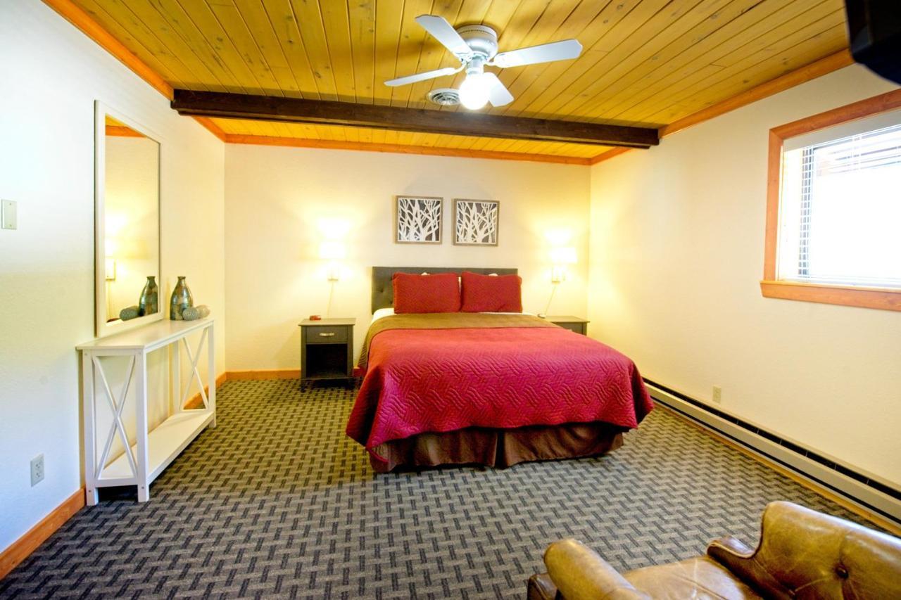 Sitzmark Sports Lodge Red River Exteriér fotografie