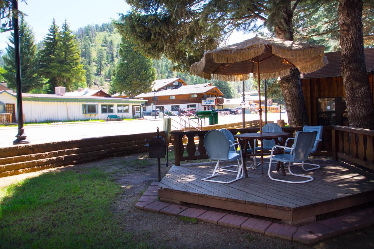 Sitzmark Sports Lodge Red River Exteriér fotografie