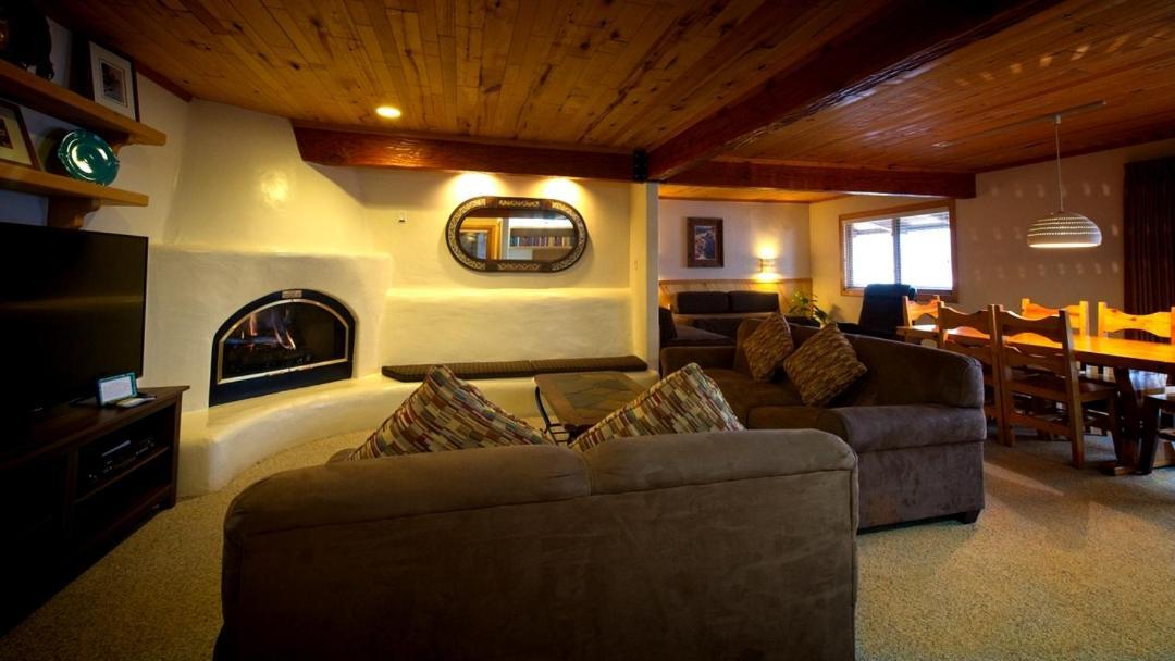 Sitzmark Sports Lodge Red River Exteriér fotografie